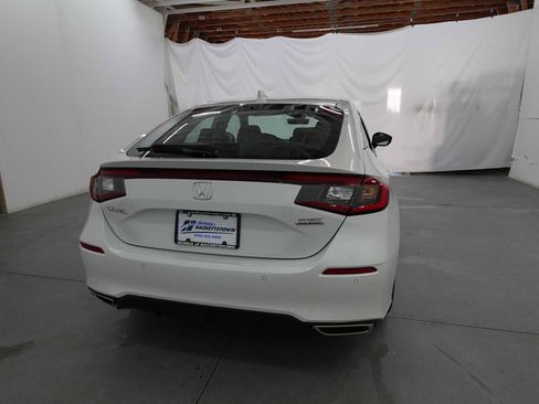 Used 2023 Honda Civic Sport Touring image 5