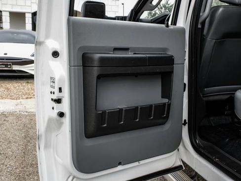 Used 2011 Ford F450 XL w/ PWR Equipment Group AWD/4WD image 42