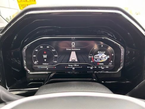 Used 2025 GMC Sierra 3500 SLT w/ SLT Premium Package image 27