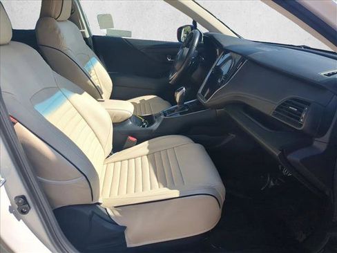 Used 2022 Subaru Outback Premium image 19