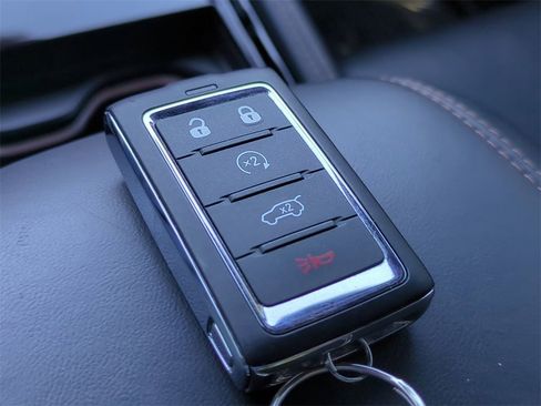 Used 2024 Jeep Grand Cherokee L Summit image 29