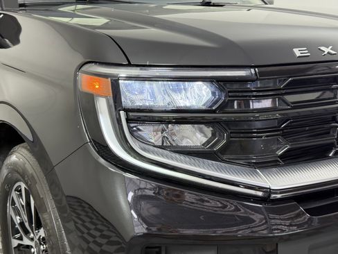 Certified 2025 Ford Expedition Platinum AWD/4WD image 7
