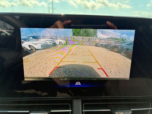 Used 2025 Chevrolet Trax LT FWD image 18