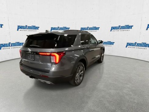 Used 2026 Ford Explorer Active w/ Active Comfort Package image 10