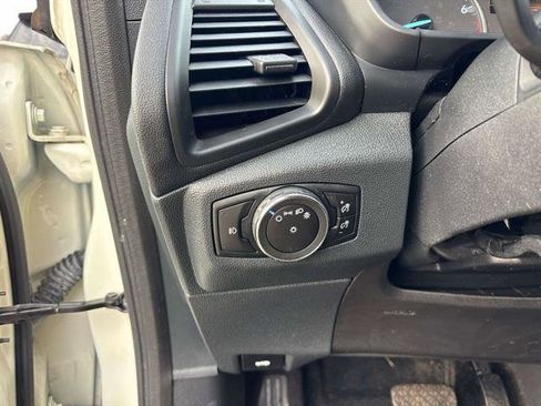 Used 2020 Ford EcoSport SE image 19