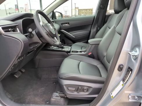 New 2026 Toyota Corolla Cross XLE w/ Convenience Package image 18