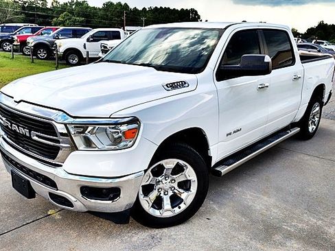 Used 2019 RAM 1500 Big Horn RWD image 3