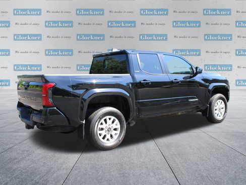 Used 2024 Toyota Tacoma SR5 AWD/4WD image 6