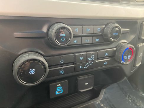 Used 2024 Ford F350 XLT image 31