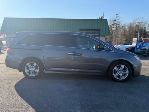 Used 2013 Honda Odyssey Touring Elite image 8