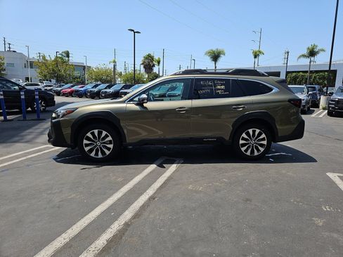 Used 2024 Subaru Outback Touring AWD/4WD image 4