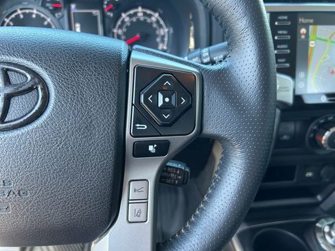 Used 2020 Toyota 4Runner SR5 Premium image 19