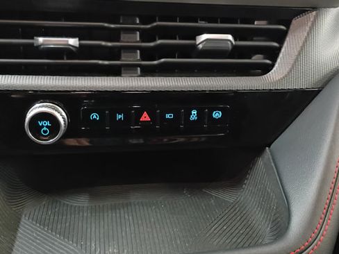 Used 2025 Ford Explorer ST-Line AWD/4WD image 16