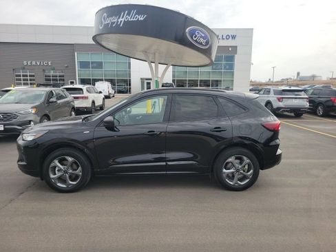 Used 2024 Ford Escape ST-Line image 2