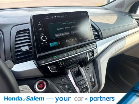 Used 2025 Honda Odyssey EX-L image 17