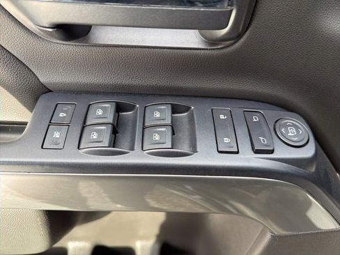 Used 2018 Chevrolet Silverado 1500 LT w/ All Star Edition image 19