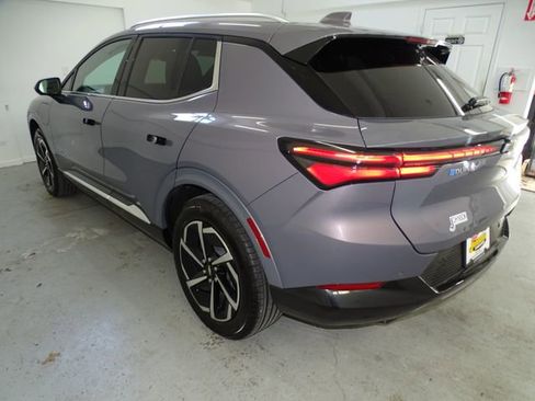 Used 2025 Chevrolet Equinox EV LT image 18