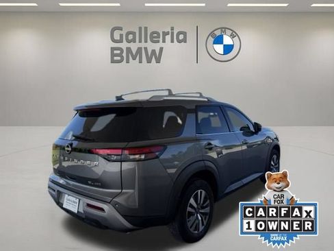 Used 2023 Nissan Pathfinder SL AWD/4WD image 7