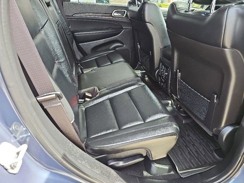 Used 2021 Jeep Grand Cherokee Limited AWD/4WD image 25