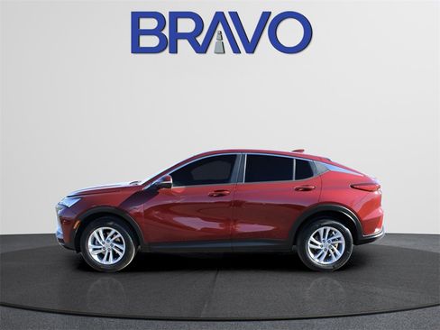 Used 2024 Buick Envista Preferred w/ Convenience II Package image 8