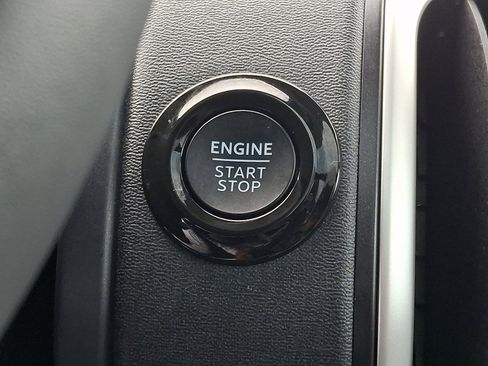 Used 2025 Ford Expedition Active image 27