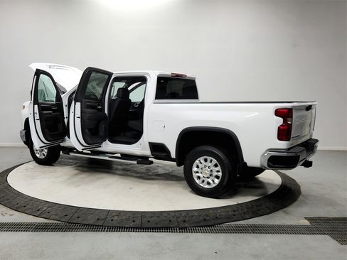 Used 2025 Chevrolet Silverado 2500 LT image 13