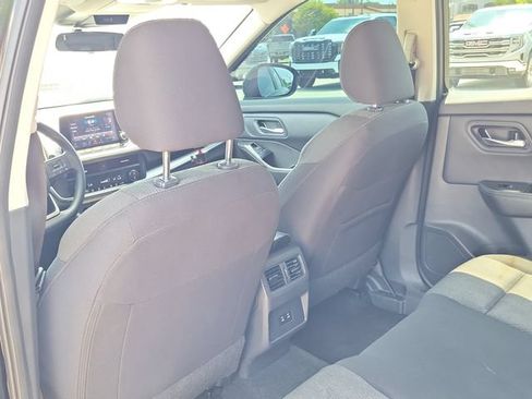 Used 2024 Nissan Rogue SV FWD image 13