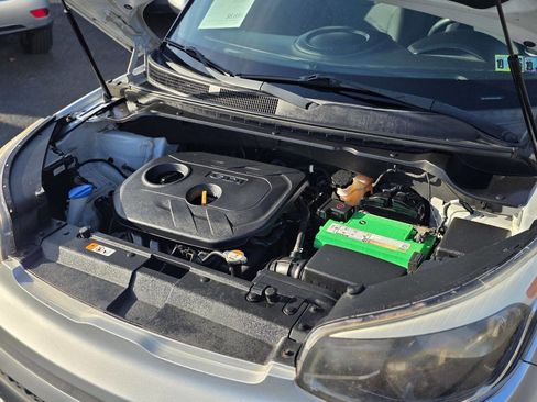 Used 2018 Kia Soul + image 21