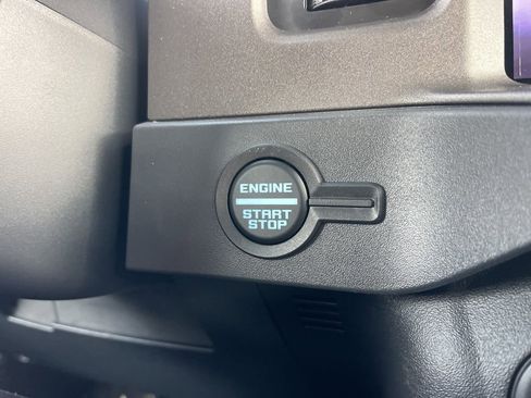 New 2025 Ford Bronco 2-Door image 12