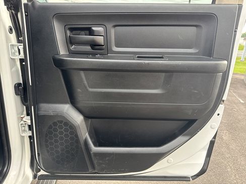 Used 2014 RAM 3500 Tradesman w/ Chrome Appearance Group image 18