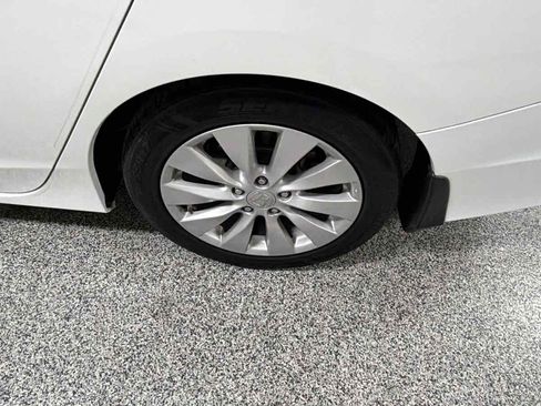 Used 2013 Honda Accord EX image 40