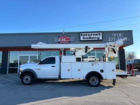 Used 2011 RAM 5500 2WD Regular Cab w/ ST Decor Group image 5