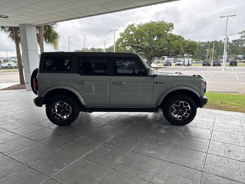 Used 2024 Ford Bronco Outer Banks AWD/4WD image 10