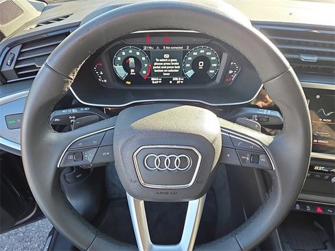 Certified 2025 Audi Q3 2.0T Premium w/ Convenience Package image 20