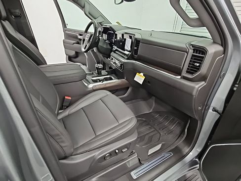 New 2026 GMC Sierra 1500 SLT w/ SLT Premium Plus Package image 41