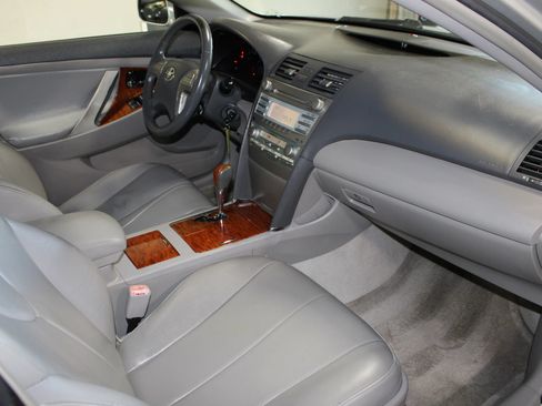 Used 2008 Toyota Camry XLE FWD image 26