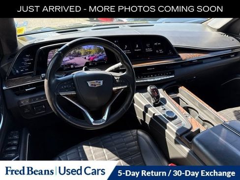Used 2023 Cadillac Escalade Sport Platinum w/ LPO, ONYX Package AWD/4WD image 15