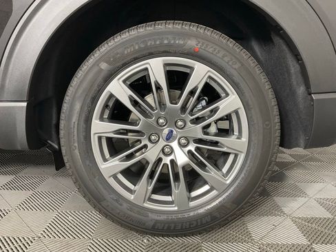 New 2026 Ford Explorer Platinum RWD image 10