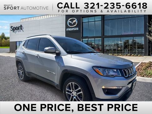 Used 2020 Jeep Compass Latitude image 1
