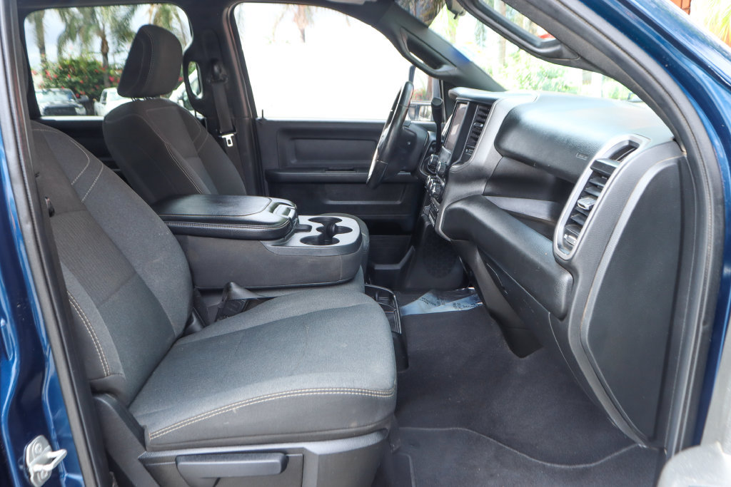 Used 2024 RAM 2500 Tradesman w/ Chrome Appearance Group AWD/4WD image 39