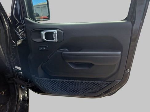 Used 2022 Jeep Wrangler Unlimited Sport AWD/4WD image 12
