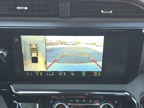 Used 2023 GMC Sierra 1500 AT4 w/ Technology Package image 37