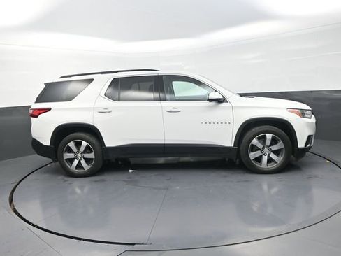 Used 2019 Chevrolet Traverse LT w/ LT Premium Package AWD/4WD image 29