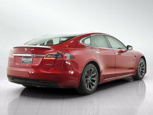 Used 2017 Tesla Model S P100D AWD/4WD image 5