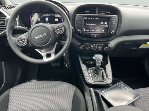 New 2025 Kia Soul LX image 13