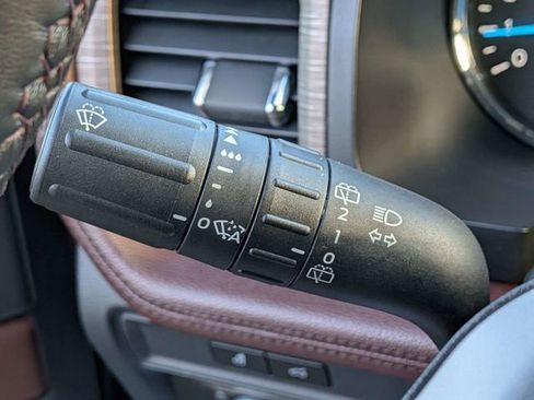 Used 2022 Ford Expedition Max Limited image 29