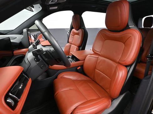 Used 2025 Lincoln Aviator Reserve w/ Equipment Group 201A image 25