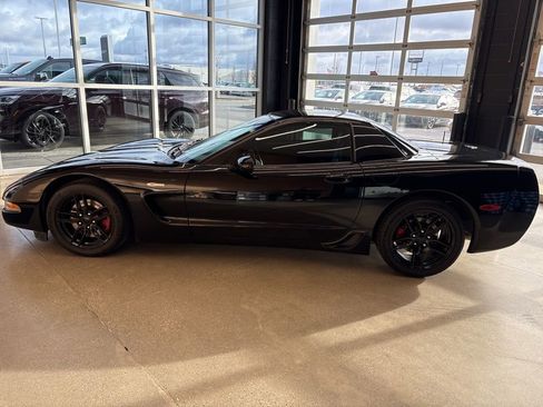 Used 2003 Chevrolet Corvette Z06 w/ Memory Package, 3 Drivers image 7