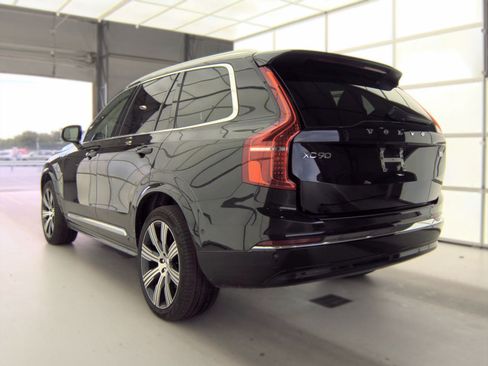 Used 2024 Volvo XC90 T8 Ultimate w/ Protection Package Premier AWD/4WD image 3