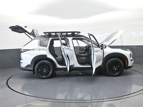 New 2026 Mitsubishi Outlander Trail Edition AWD/4WD image 83